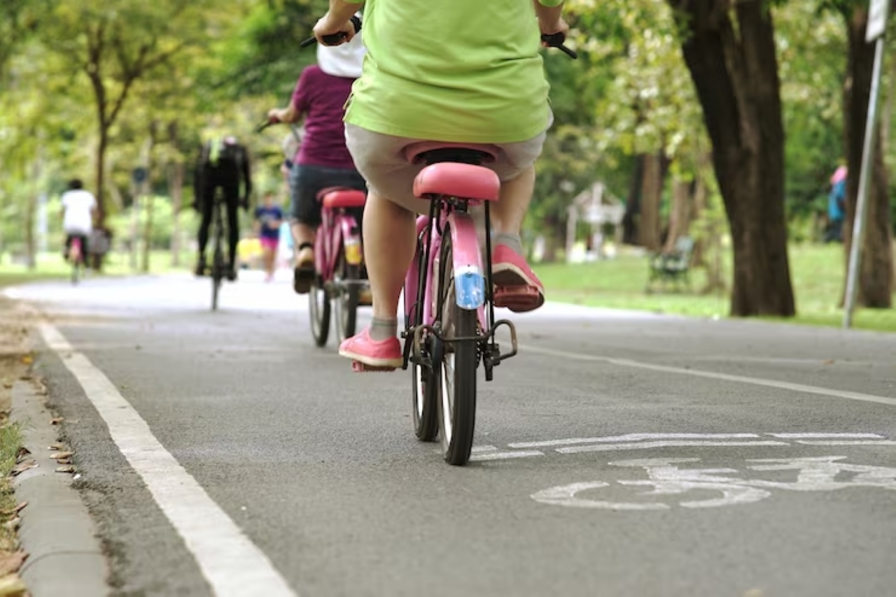 Trânsito seguro se aprende criança: orientações para pedestres e ciclistas mirins