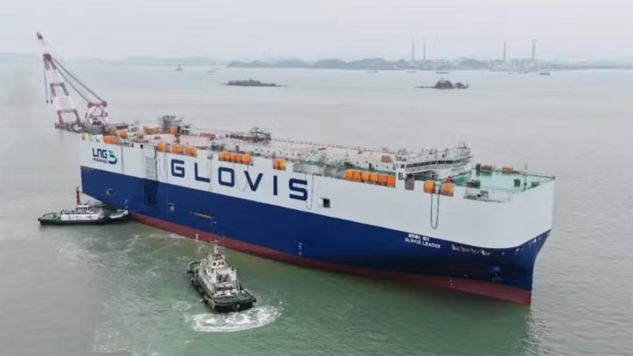 China bate recorde mundial com navio transportador com capacidade de 10.800 veículos