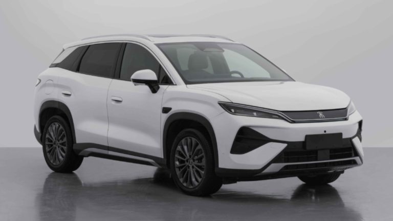 BYD Song Ultra EV dispara na China e soma 61 mil vendas em apenas um mês