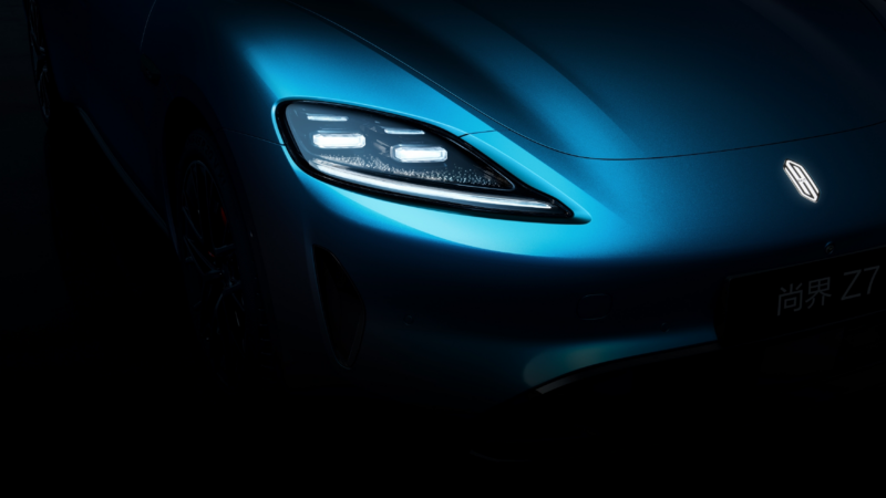 Saic Z7, inspirado no Porsche Taycan, ganha novos teasers da HIMA
