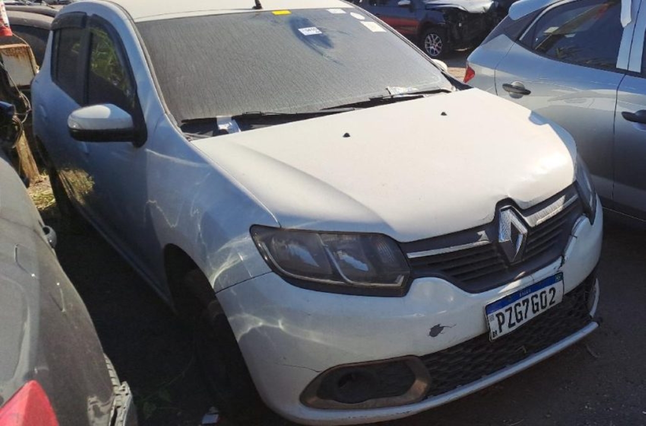 Leilão em São Paulo oferece carros e motos com lances a partir de R$ 200