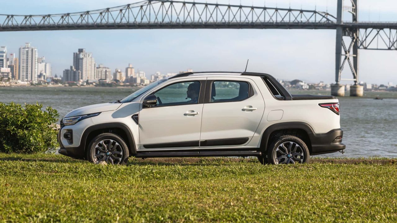 Fiat Strada estreia serviços conectados nas versões Ranch e Ultra