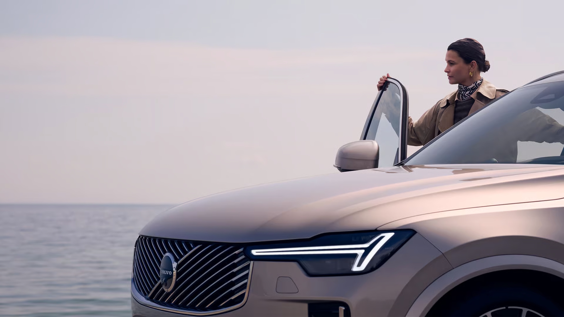 Volvo anuncia recall global por falhas em baterias após disputa judicial da Geely