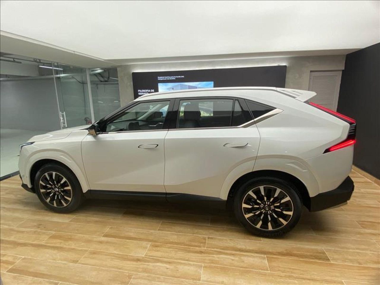 GAC oferece o SUV GS4 Elite por assinatura no Brasil, com planos a partir de R$ 4.990 mensais, incluindo manutenção e assistência.