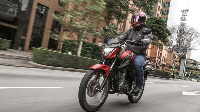Emplacamentos de motos batem recorde e podem atingir 1 milhão em 2026