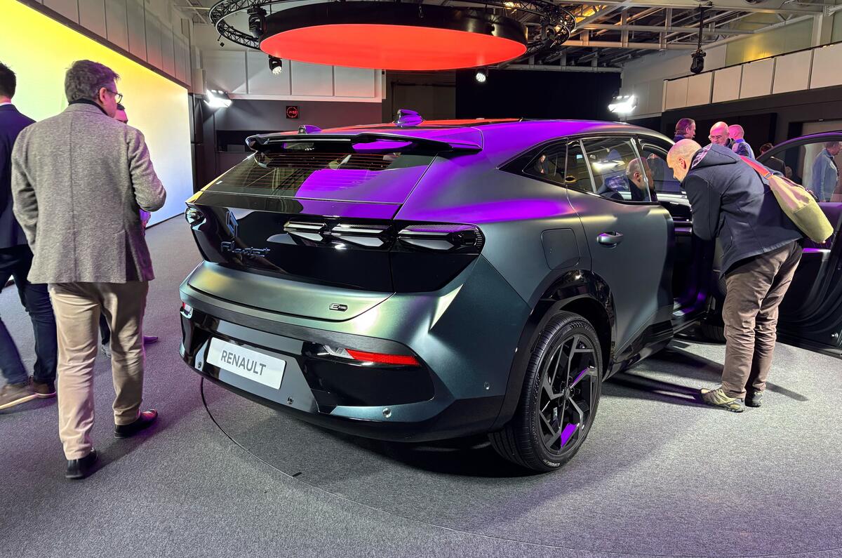 Novo Renault Filante é apresentado na Coreia do Sul com tecnologia da Geely