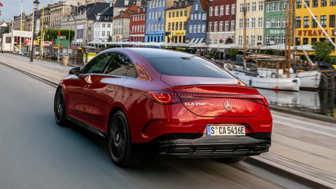 Novo Mercedes-Benz CLA elétrico vence o prêmio Carro do Ano 2026 na Europa