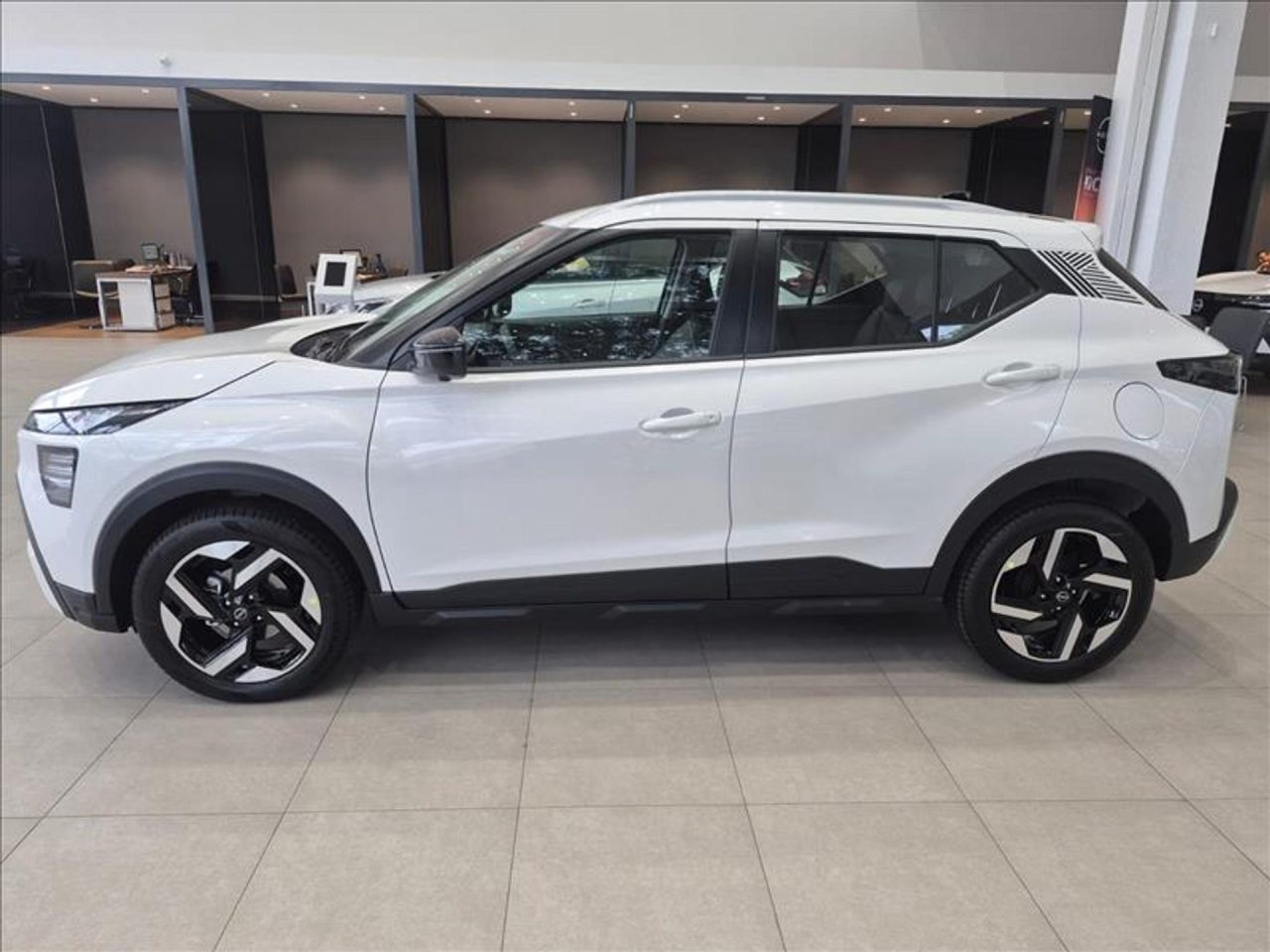 Nissan Kait Sense 2026 recebe desconto especial de quase R$ 30 mil em janeiro