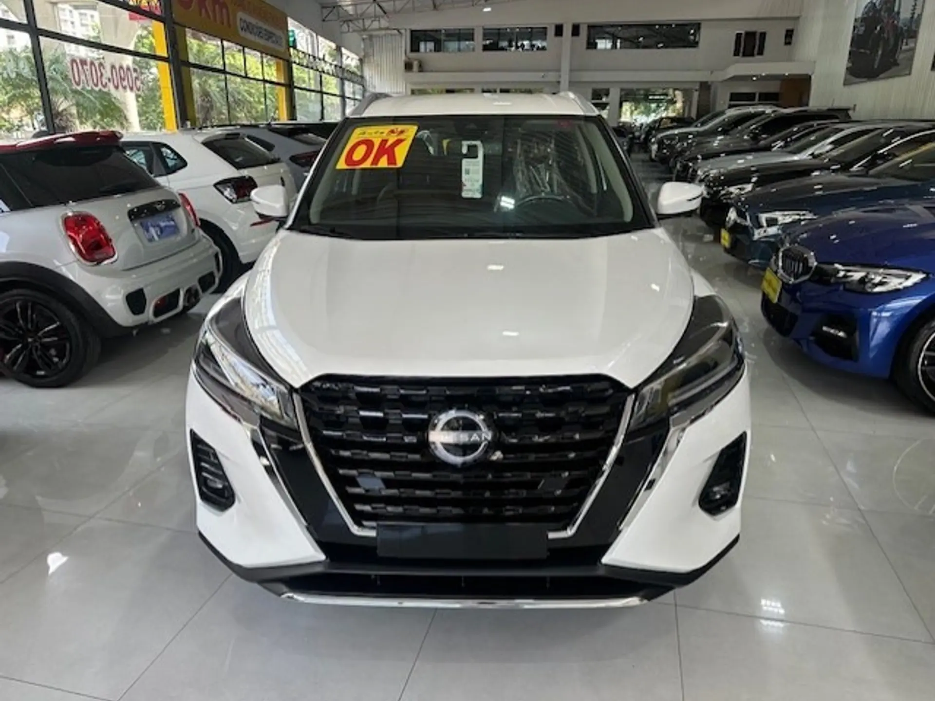 Nissan Kicks Play 2026 com mega oferta de R$ 27.200 de desconto para zerar estoque