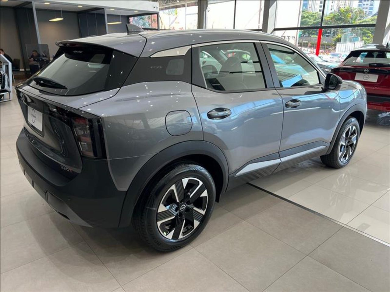 Nissan Kicks: confira o custo de IPVA e revisões para 2026