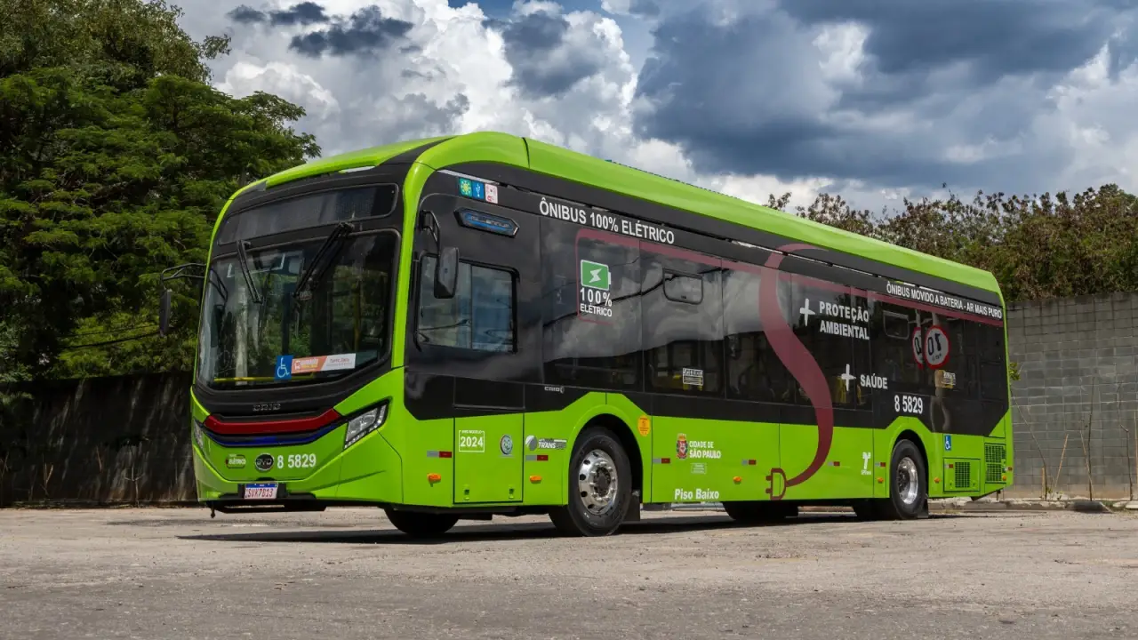 BYD cresce 315% e alcança o Top 3 nas vendas de ônibus elétricos no Brasil