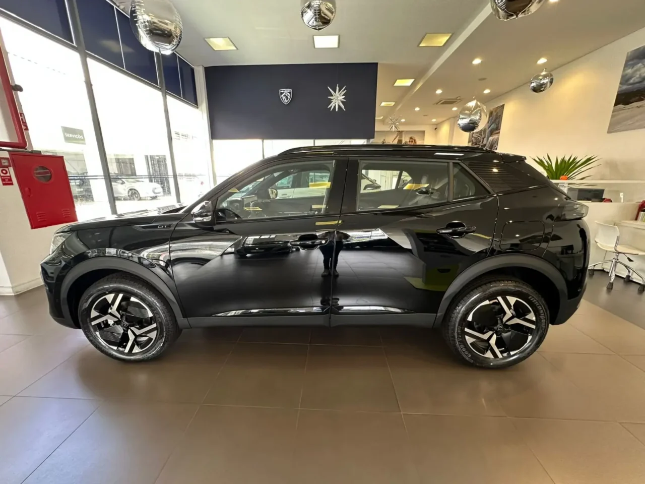 Peugeot 2008 2026 sai por menos que Basalt em oferta especial para PcD