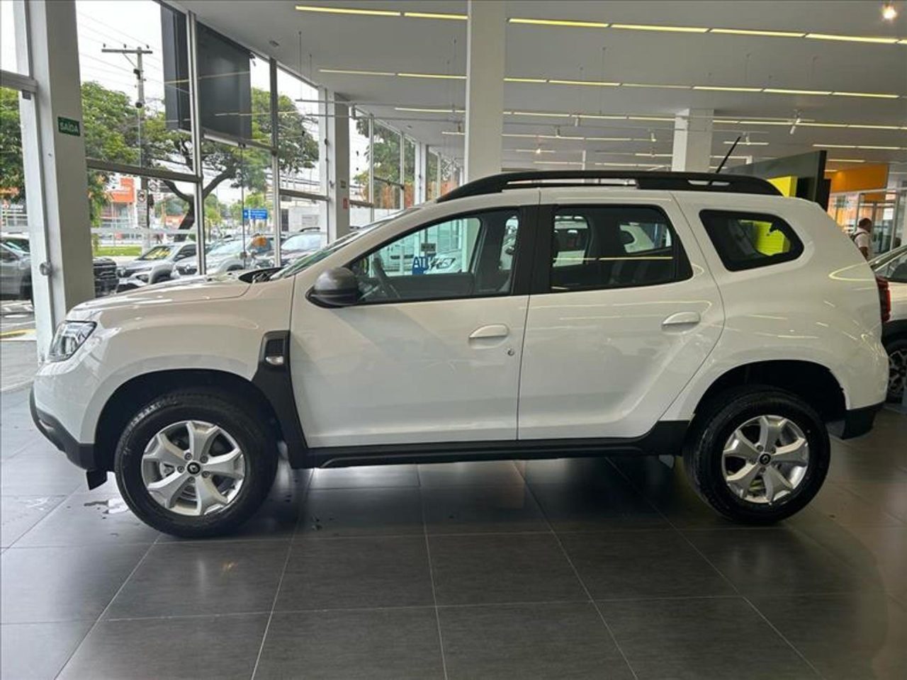Renault Duster Intense Plus 2026 sai por menos que Basalt em oferta especial