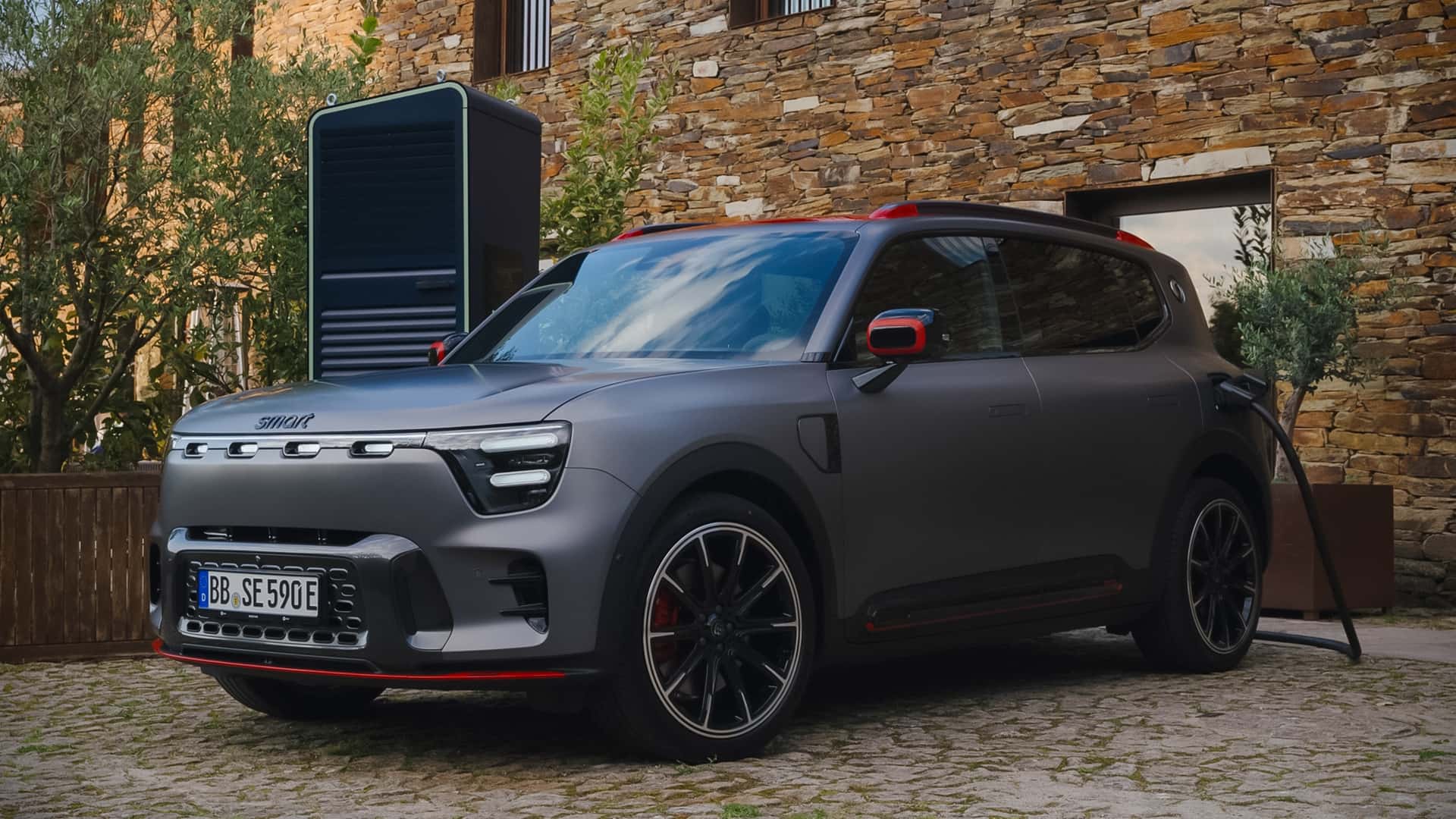 Geely registra o Smart #5 no Brasil e reforça ofensiva no segmento elétrico