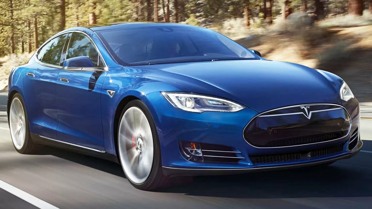 Troca de bateria de Tesla Model S pode custar mais que o próprio carro