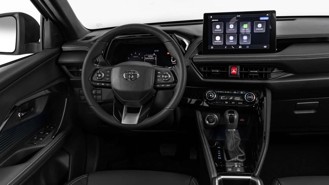 Toyota Yaris Cross XR 2026: preço, ficha técnica e itens de série