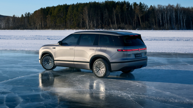 Volkswagen expõe interior do crossover EREV ID. Era 9X no mercado chinês