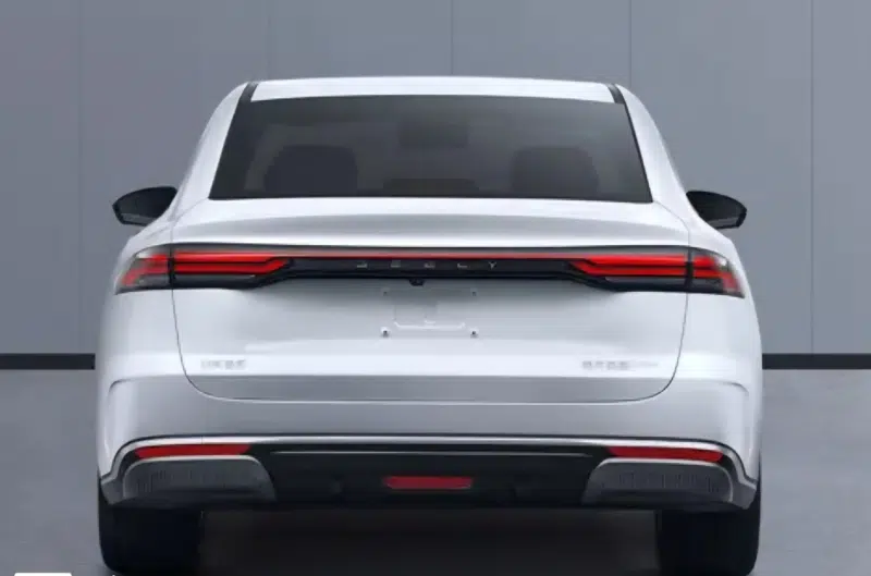 Geely Galaxy Starshine 6 PHEV ganha bateria maior em nova atualização