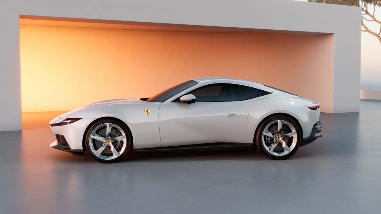Novo Ferrari V8 Spider pode ser revelado já em março
