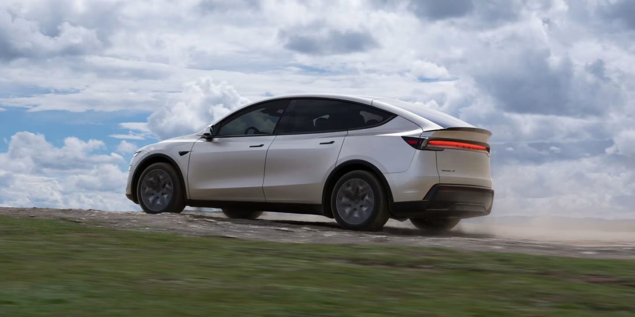Tesla pode lançar Model Y alongado de seis lugares fora da China