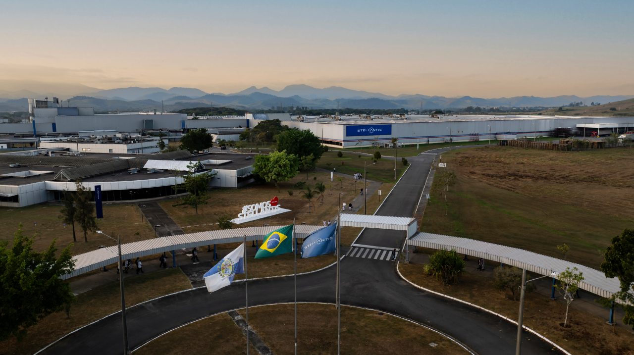 Jeep Avenger começa a ser produzido em Porto Real ainda em 2026