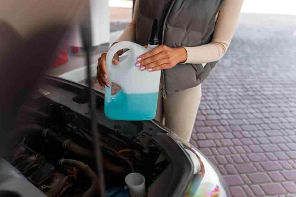 Aditivo no radiador vai além da manutenção e protege o motor