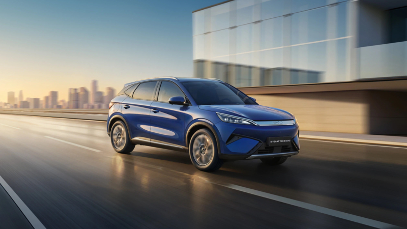 Novo BYD Atto 3 Evo estreia com arquitetura 800V e tração nas quatro rodas