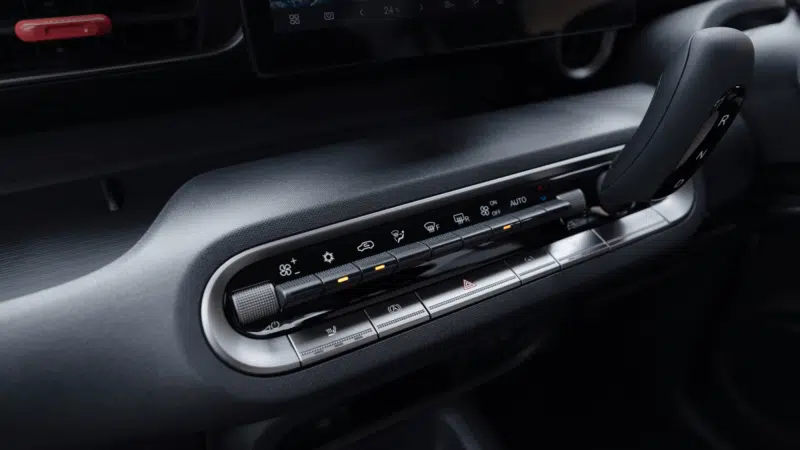 BYD revela interior do Racco EV no Japão e aposta no segmento de kei cars