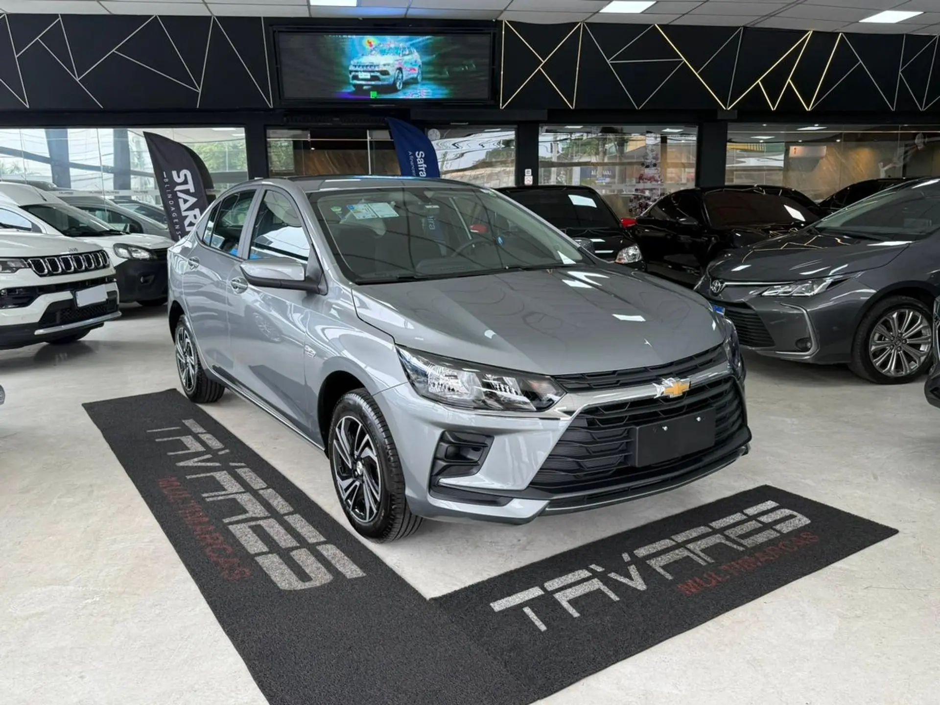 Chevrolet corta R$ 23 mil do Onix Plus AT Turbo 2026 em oferta para PcD