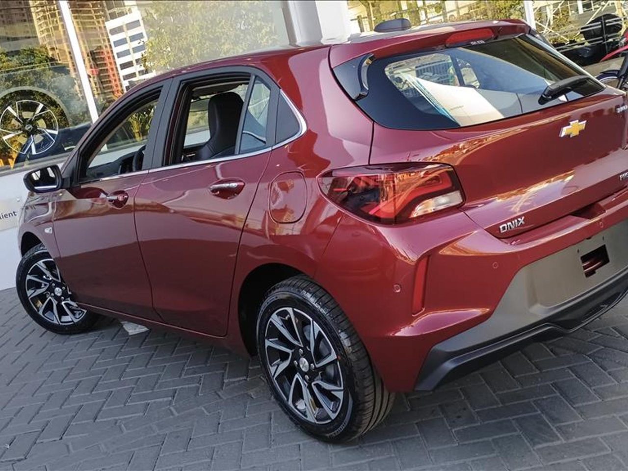 Chevrolet libera Onix AT Turbo 2026 com desconto de R$ 24 mil para PcD em fevereiro