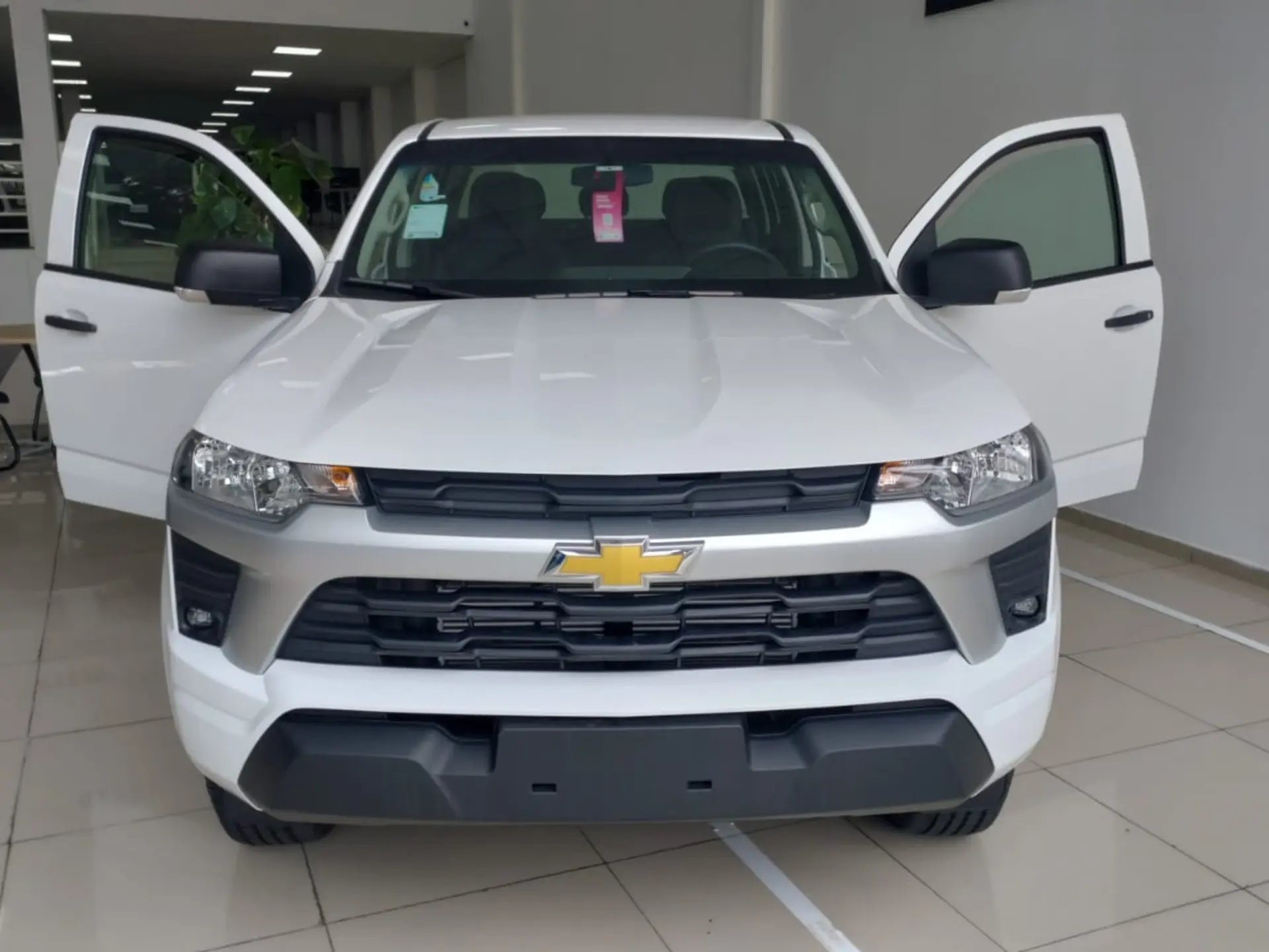 Chevrolet corta R$ 27.000,00 da S10 WT MT 2026 em oferta para CNPJ