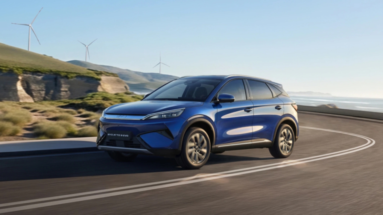 Novo BYD Atto 3 Evo estreia com arquitetura 800V e tração nas quatro rodas