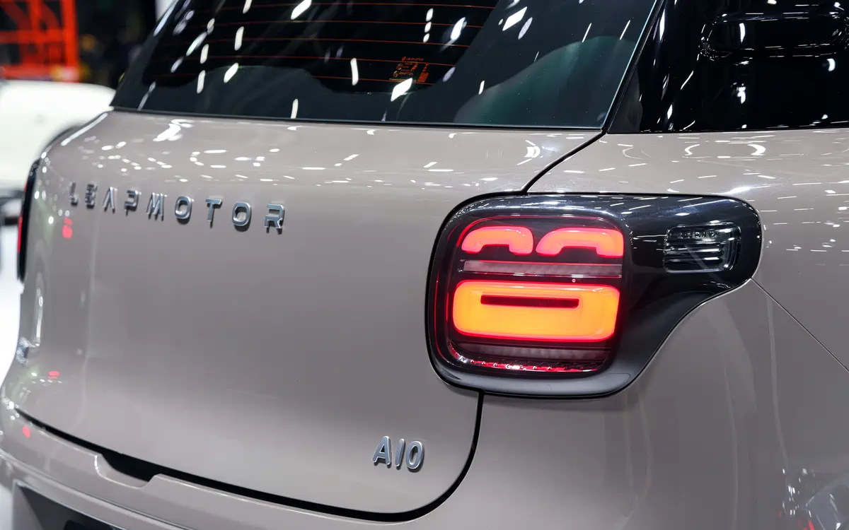 Leapmotor A10 tem autonomia de até 505 km antecipada antes da estreia