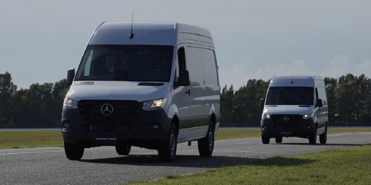 Mercedes-Benz apresenta Sprinter automática no mercado brasileiro