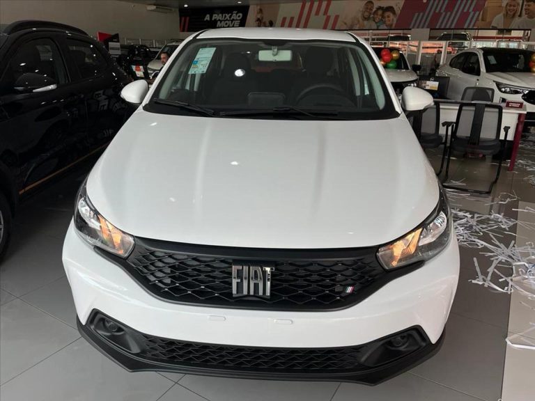 Fiat Argo Drive 1.3 CVT 2026 sai por menos que Mobi em fevereiro