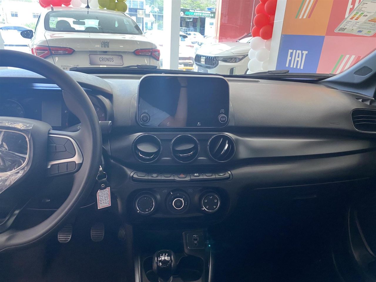 Fiat oferece R$ 28.200,00 de desconto no Cronos Drive 1.3 CVT para CNPJ em março
