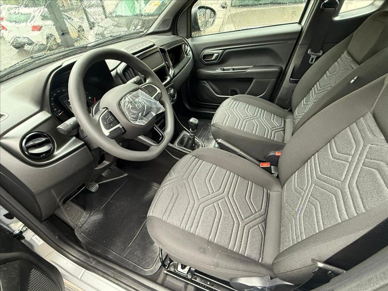 Fiat amplia promoção e dá desconto de R$ 27,7 mil na Strada Freedom Plus