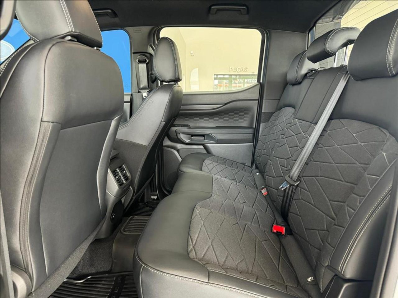 Ford Ranger XL 2026 entra em fevereiro com desconto de R$ 43 mil para CNPJ