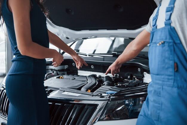 Bateria do carro descarregou? Veja o que fazer para resolver o problema