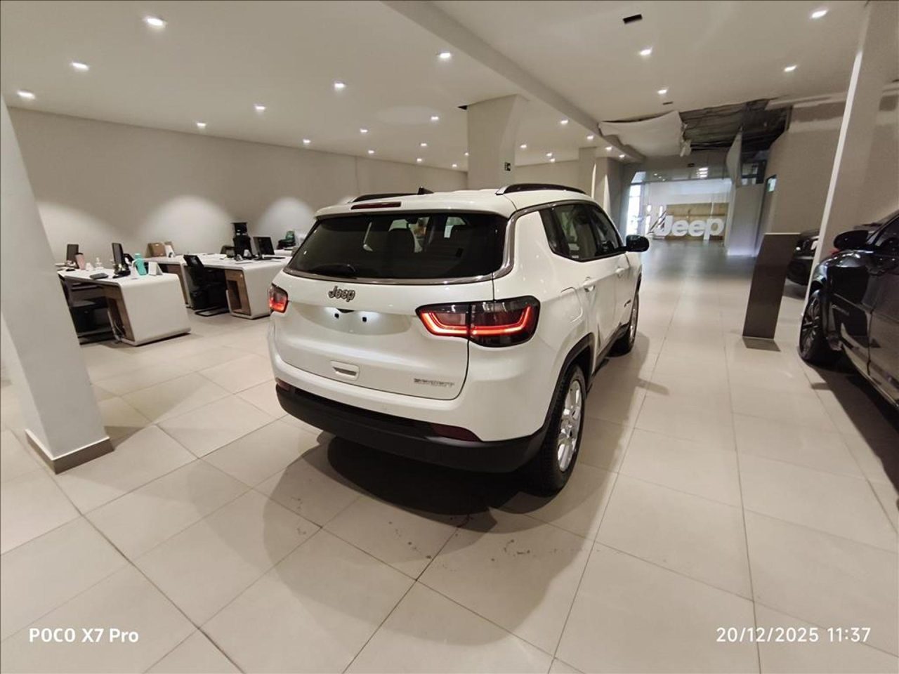 Jeep Compass Sport 2026 sai por menos que Volkswagen Tera em fevereiro