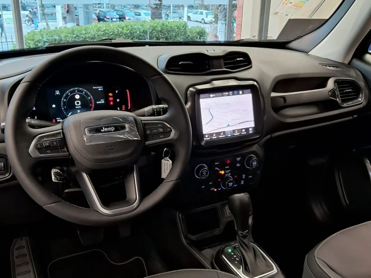 Jeep Renegade Altitude 2026 entra em fevereiro com abatimento de R$ 30.245 para PcD