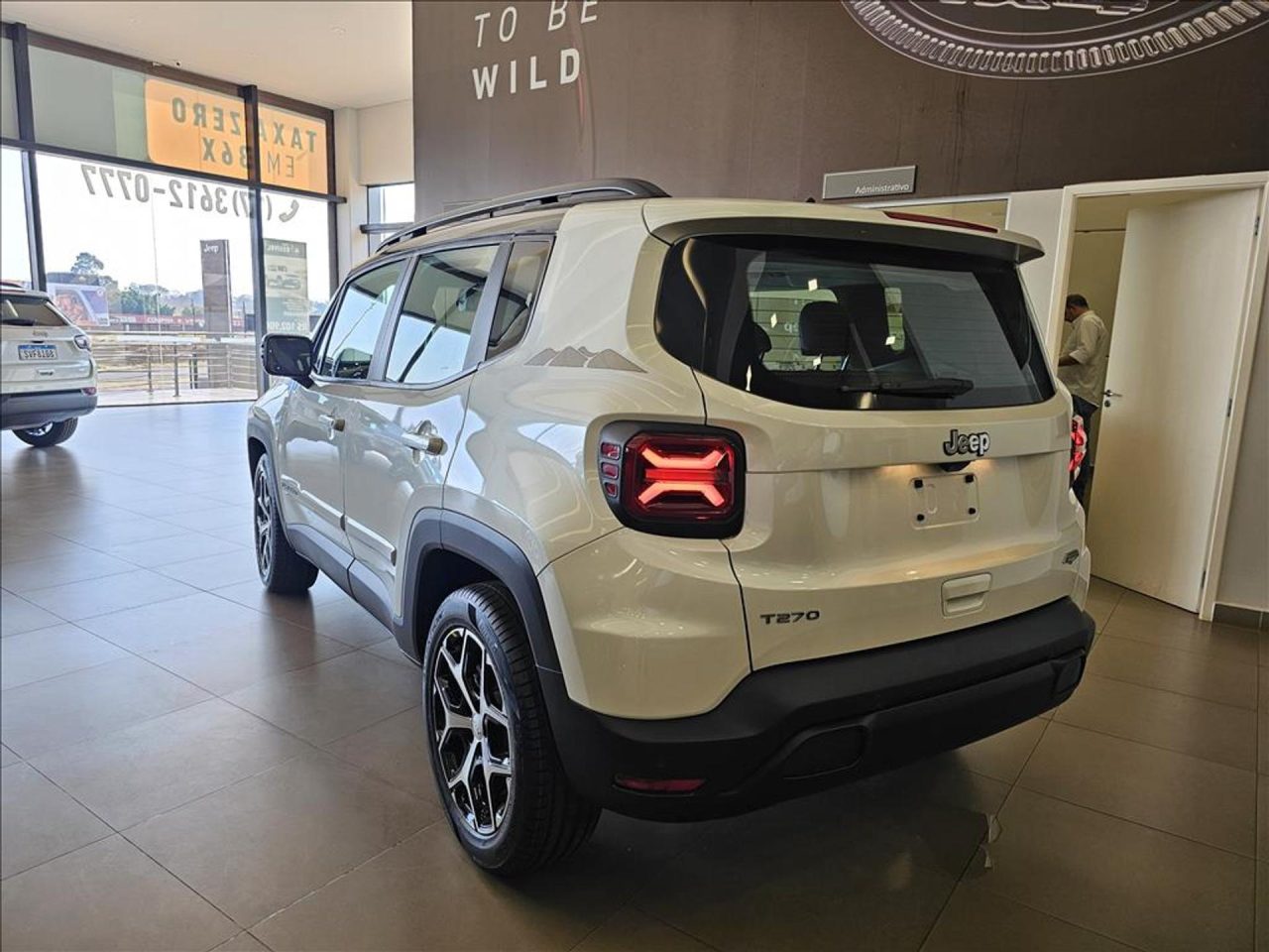 Jeep corta R$ 21.834,00 do Renegade Sahara 2026 em oferta para PcD
