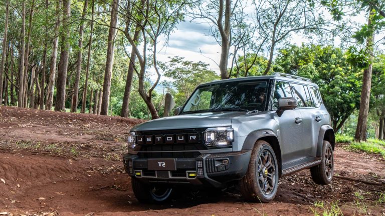 Jetour mira fábrica no Brasil e anuncia seis modelos para estrear ainda este ano