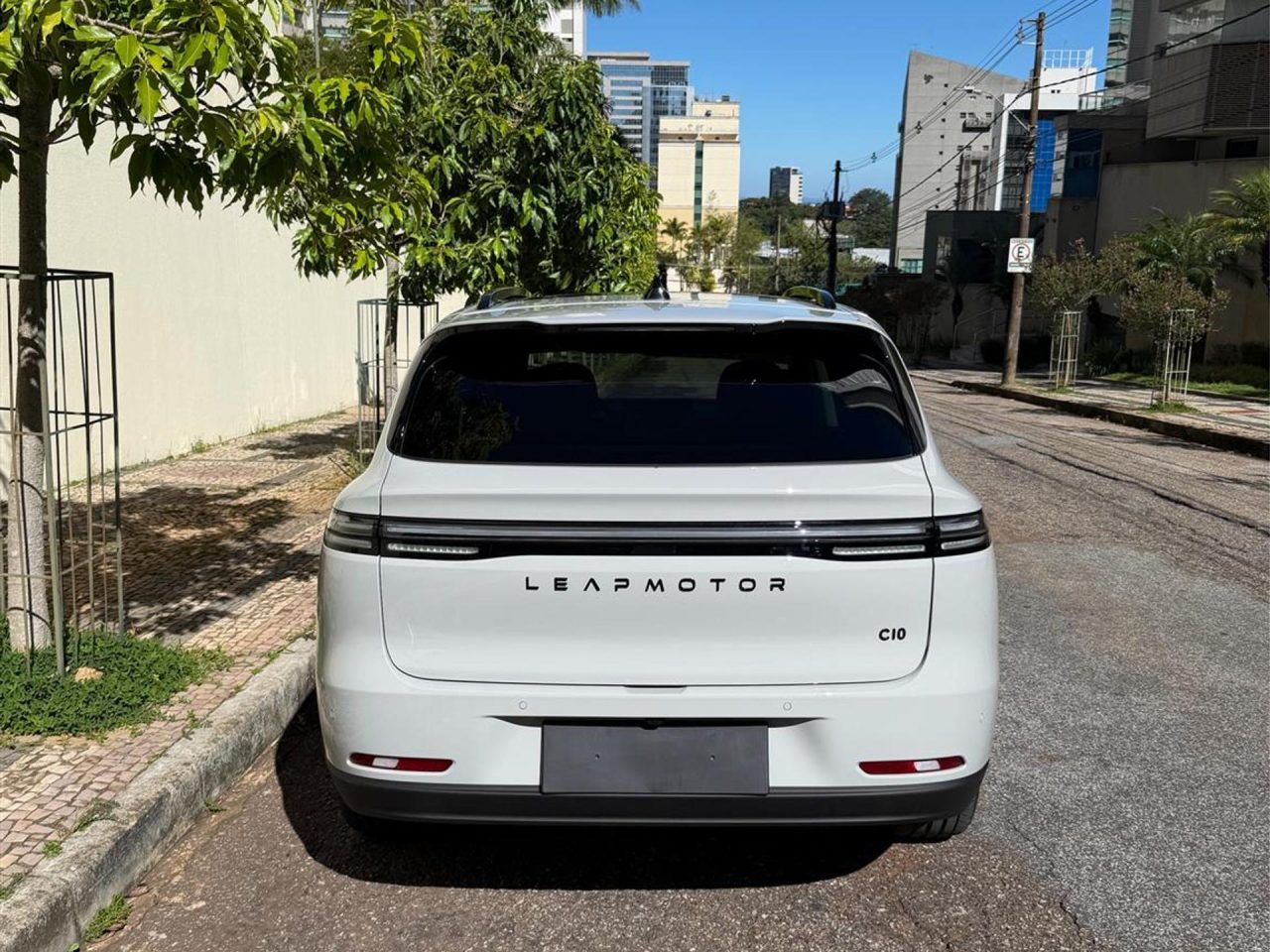 Leapmotor C10 híbrido chega com opção de assinatura a preços a partir de R$ 5 mil