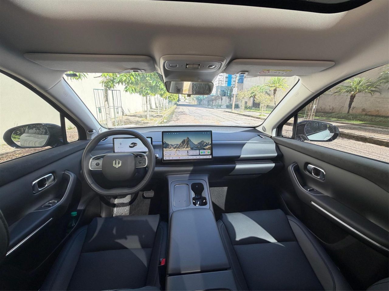 Leapmotor C10 híbrido chega com opção de assinatura a preços a partir de R$ 5 mil