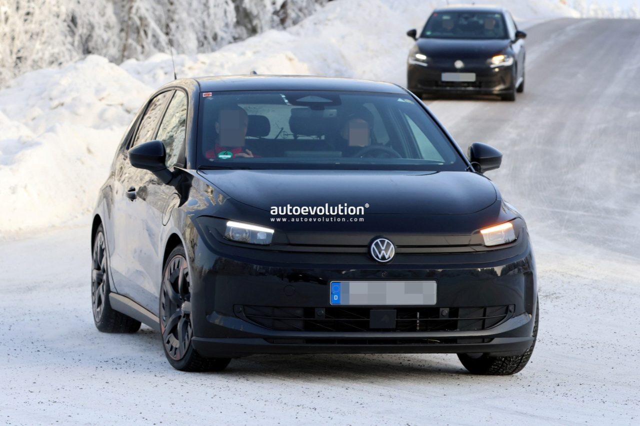 Flagra: Volkswagen Polo elétrico roda em testes e revela novos detalhes