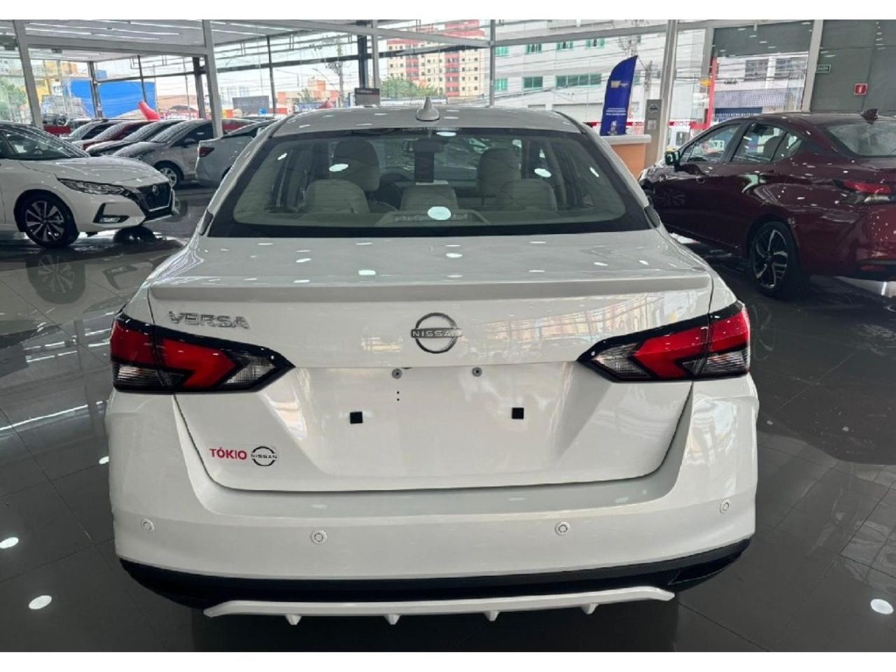Nissan corta R$ 22.500,00 do Versa Exclusive 2026 em oferta para PcD