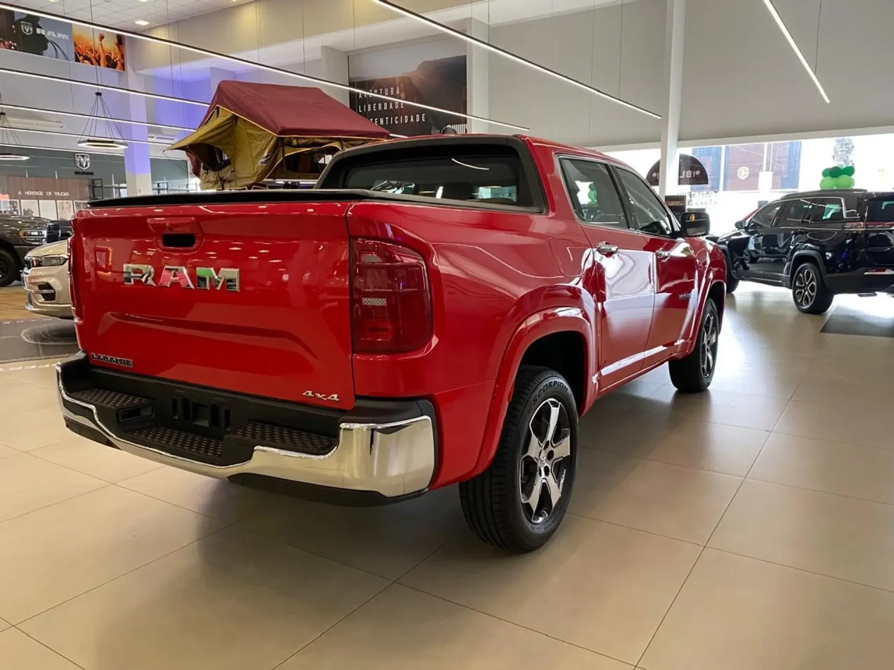 Ram libera Rampage Laramie 2026 com desconto de R$ 233.990,00 para CNPJ em fevereiro