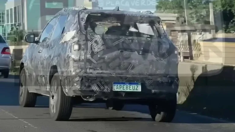 Renault Duster 2027 aparece em testes no Brasil; veja o que pode mudar
