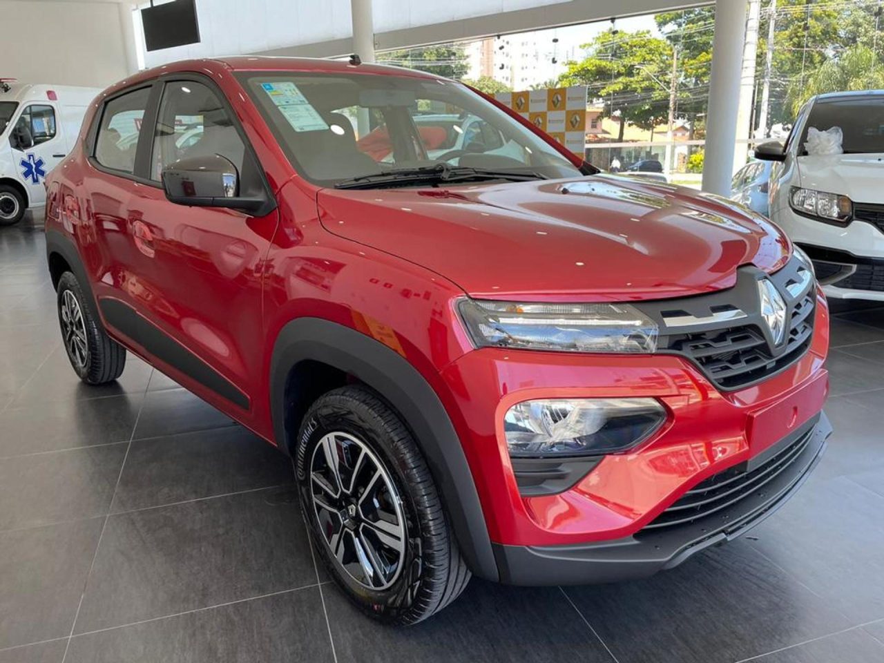 Renault corta R$ 24.168,46 do Kwid Intense 2026 em oferta para PcD